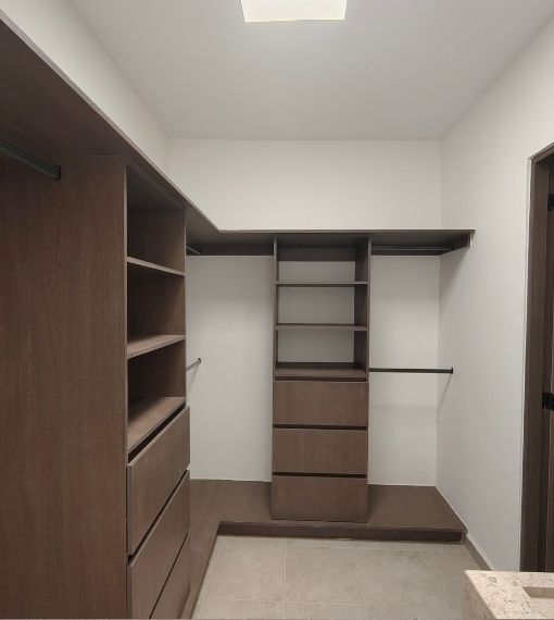 Vestidor recamara principal Davos